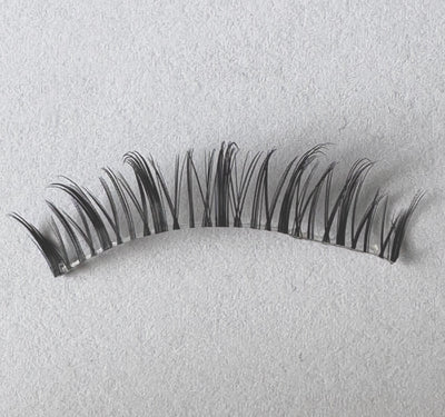 Client Meeting lash — defined crisscross strip lash