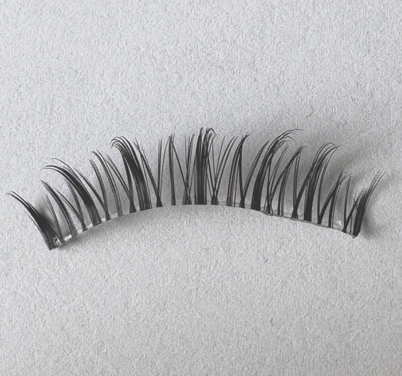 Client Meeting lash — defined crisscross strip lash